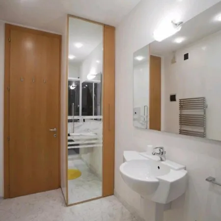 Lista Di Spagna Near Station Santa Lucia Appartement